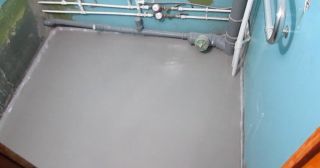 Наливной пол в туалете Пугачёв, цена от 899 руб.